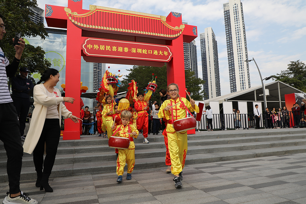 深圳蛇口口岸包车接送