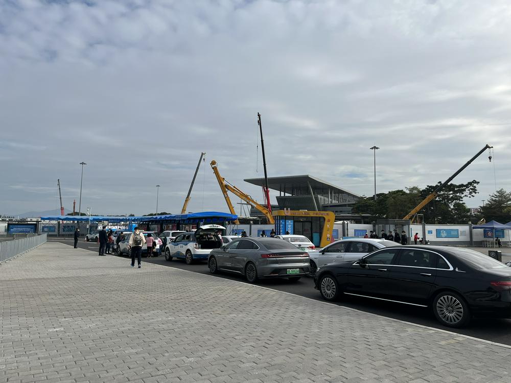 深圳湾口岸约车接送