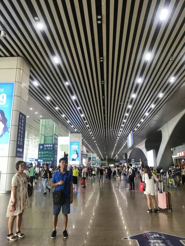 广州南包车