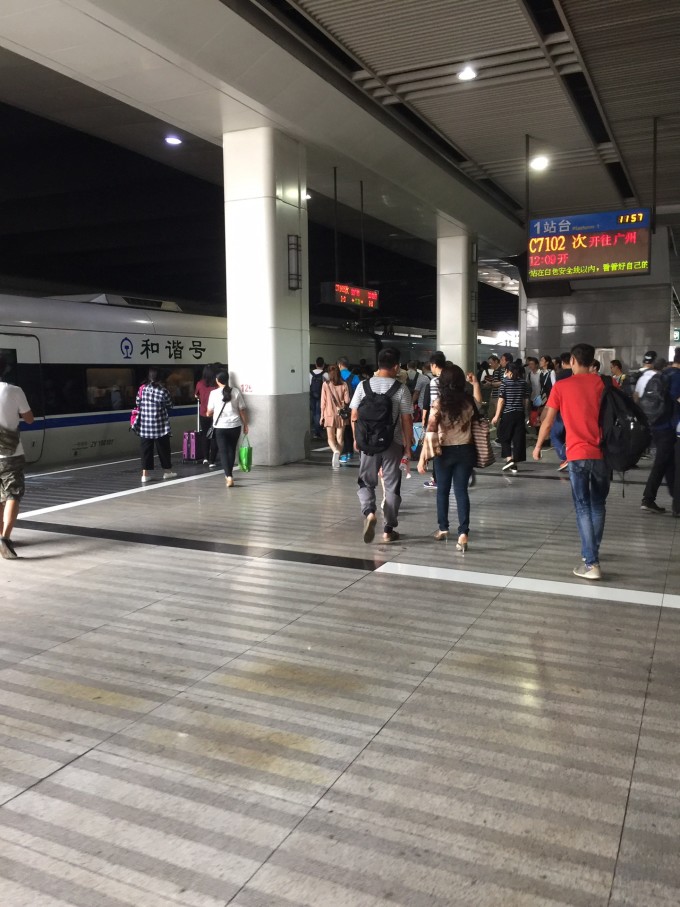 深圳站包车接送