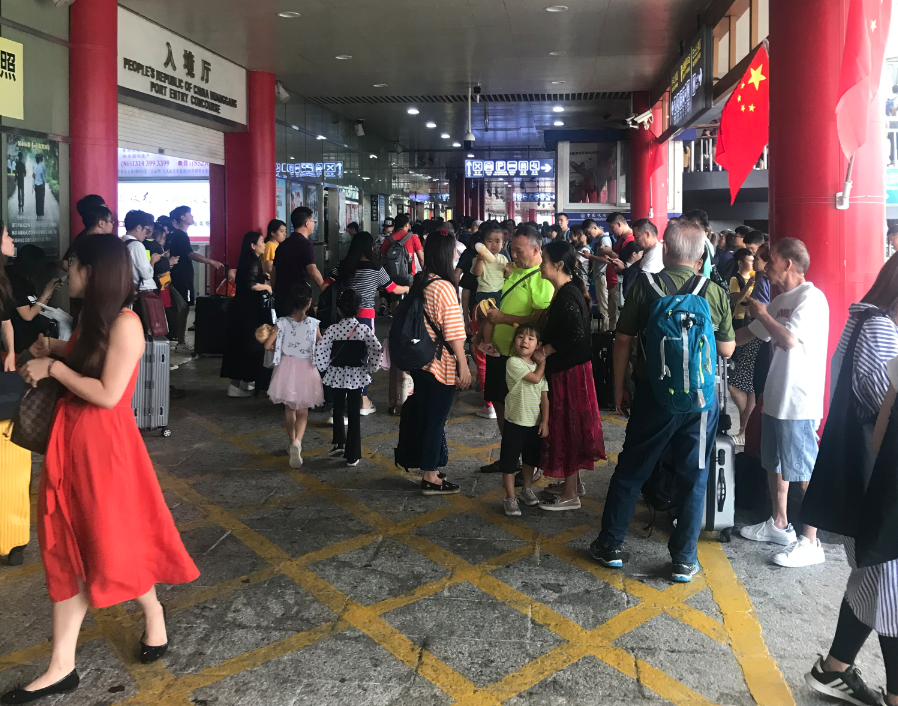 深圳皇岗口岸包车